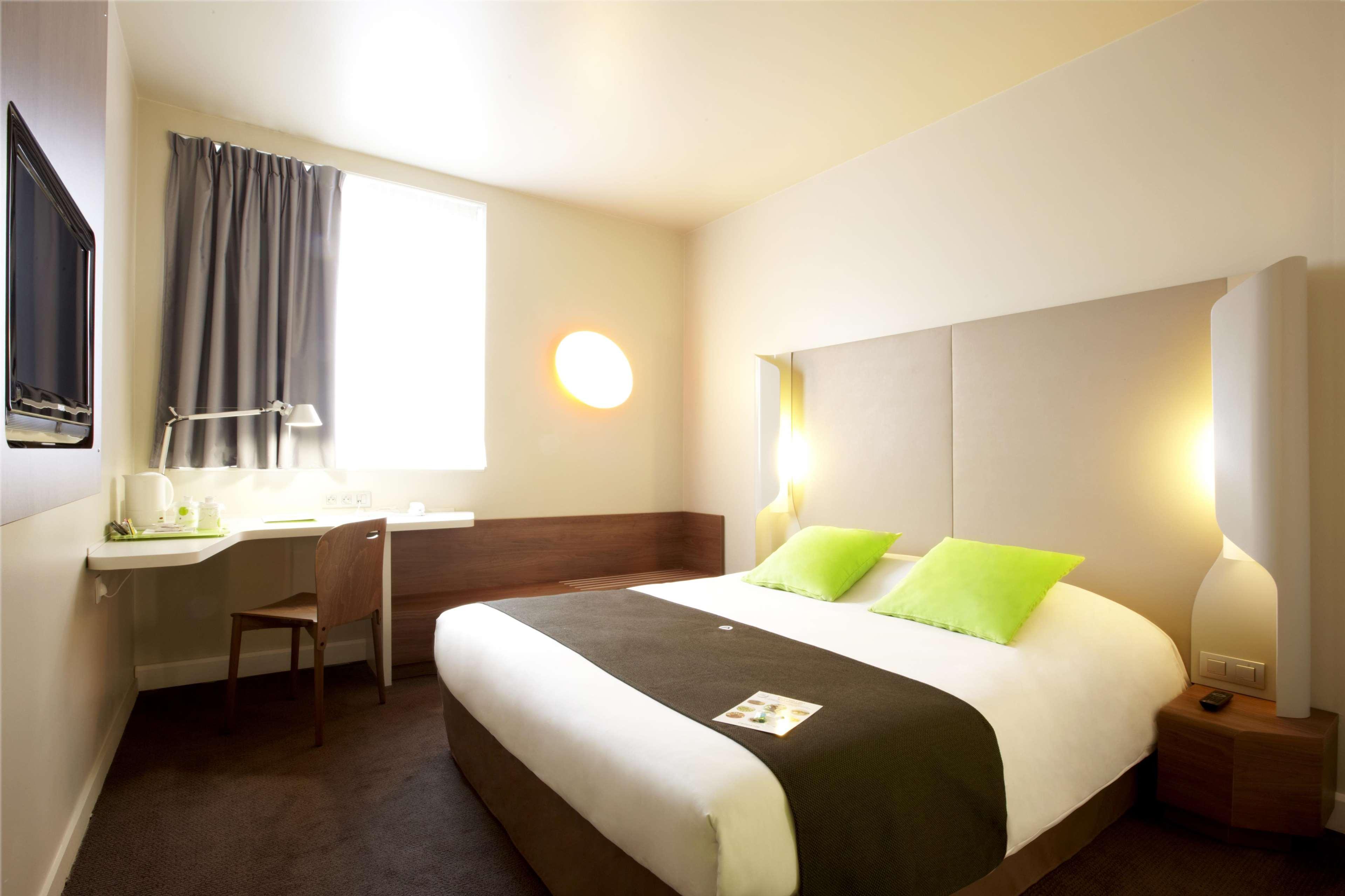 Campanile Carcassonne Est - La Cite Hotel Bagian luar foto