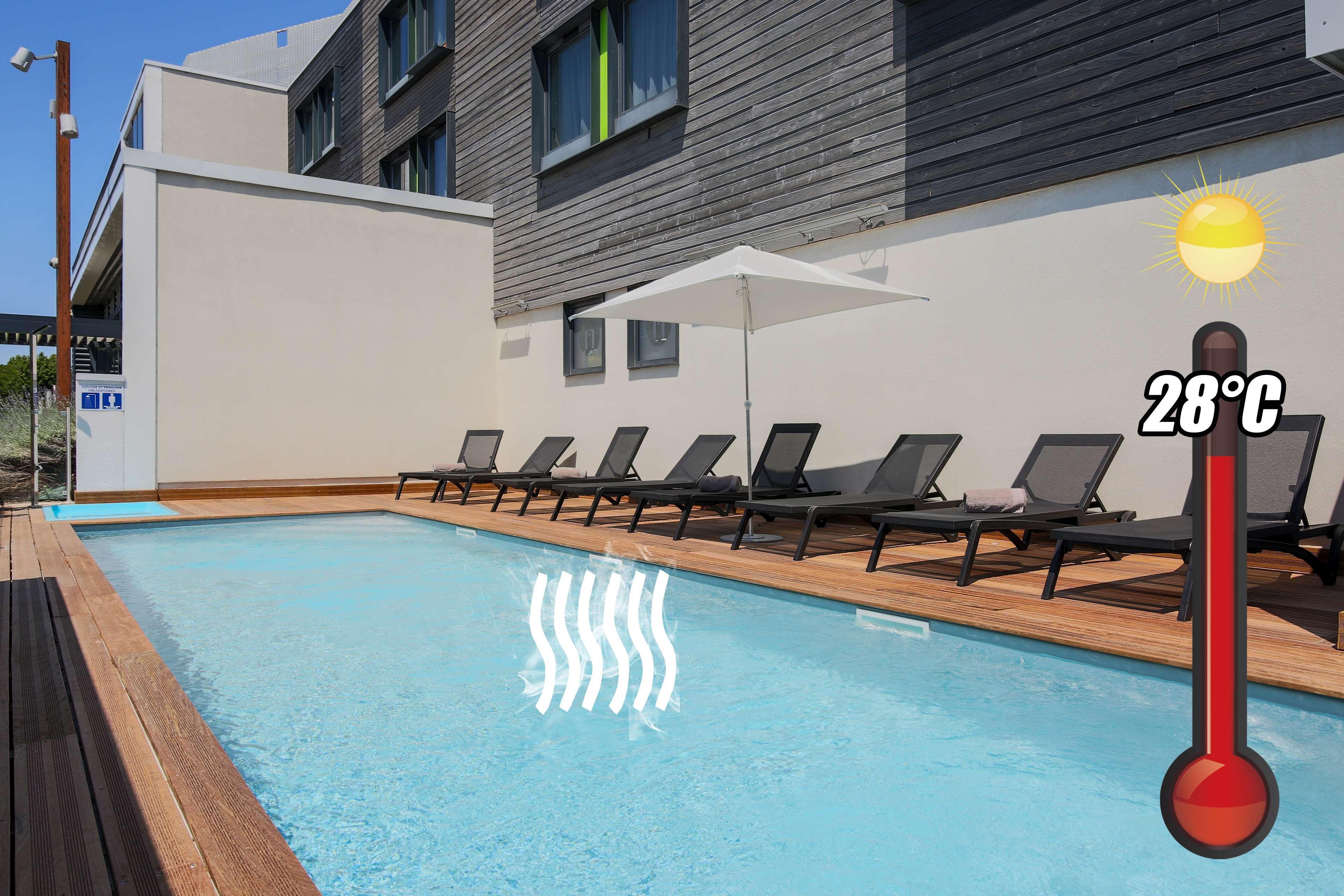 Campanile Carcassonne Est - La Cite Hotel Bagian luar foto